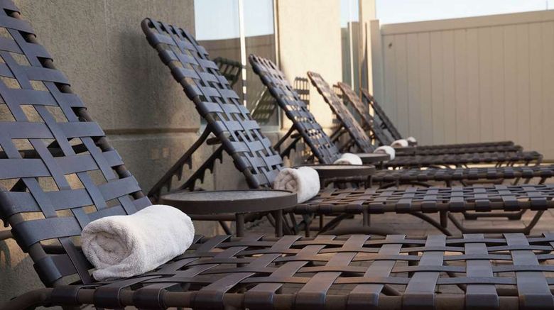 <b>Hilton Garden Inn Evansville Exterior</b>. Images powered by <a href="https://iceportal.shijigroup.com/" title="IcePortal" target="_blank">IcePortal</a>.
