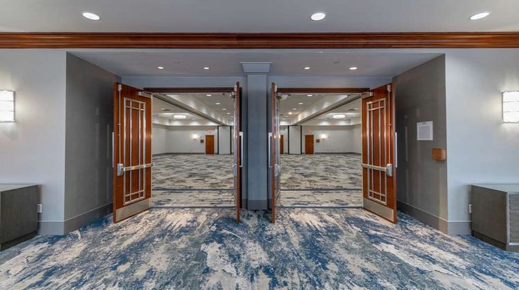 DoubleTree by Hilton New Bern Riverfront Meeting