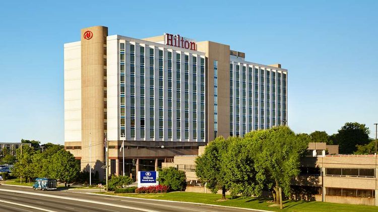 Hilton Newark Airport Exterior