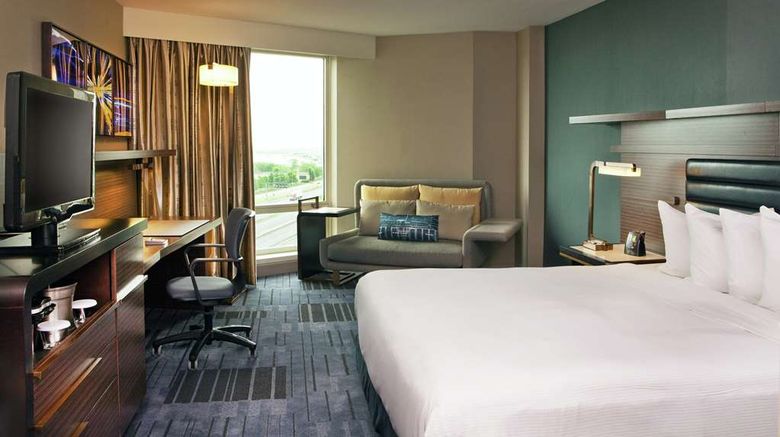 <b>Hilton Newark Airport Room</b>. Images powered by <a href="https://iceportal.shijigroup.com/" title="IcePortal" target="_blank">IcePortal</a>.