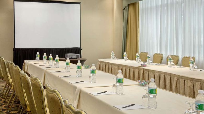 <b>Hilton East Brunswick Meeting</b>. Images powered by <a href="https://iceportal.shijigroup.com/" title="IcePortal" target="_blank">IcePortal</a>.