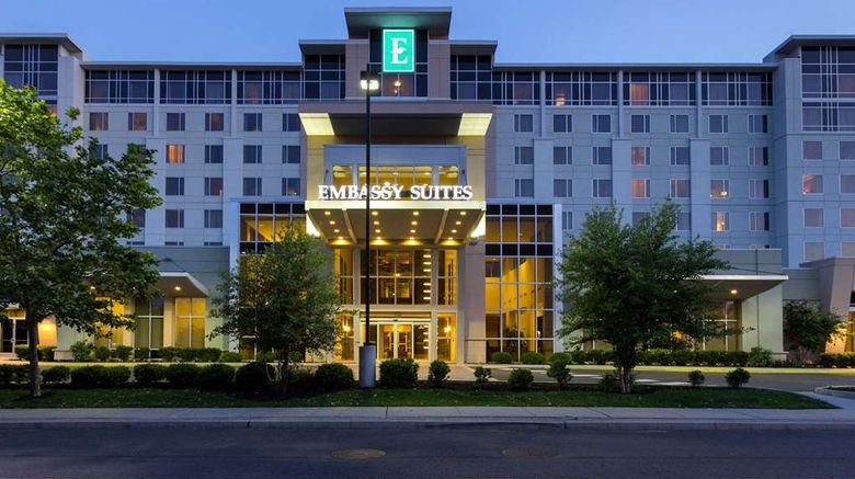 <b>Embassy Suites Newark Airport Exterior</b>. Images powered by <a href="https://iceportal.shijigroup.com/" title="IcePortal" target="_blank">IcePortal</a>.