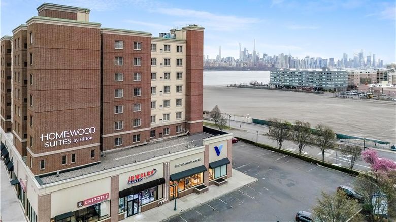 Homewood Suites by Hilton Edgewater-NYC Exterior. Images powered by <a href="https://iceportal.shijigroup.com" target="_blank" rel="noopener">Ice Portal</a>.