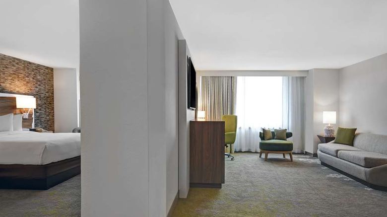 <b>Hilton Hasbrouck Heights Room</b>. Images powered by <a href="https://iceportal.shijigroup.com/" title="IcePortal" target="_blank">IcePortal</a>.