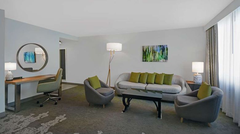 <b>Hilton Hasbrouck Heights Room</b>. Images powered by <a href="https://iceportal.shijigroup.com/" title="IcePortal" target="_blank">IcePortal</a>.