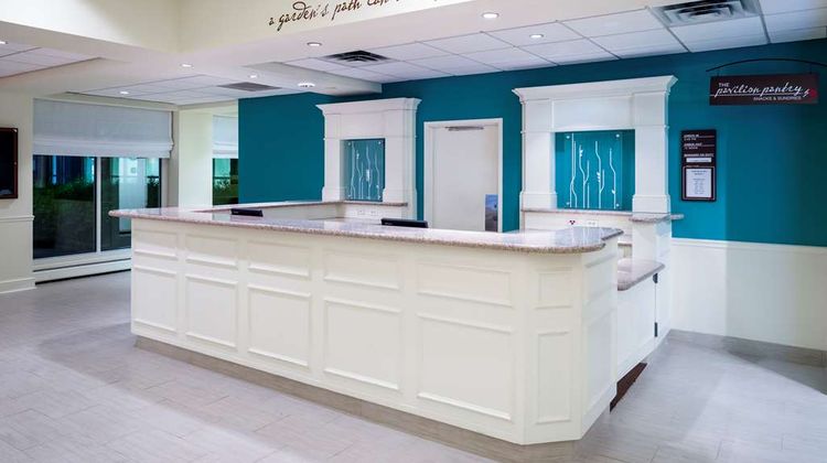 Hilton Garden Inn Edison/Raritan Center Lobby