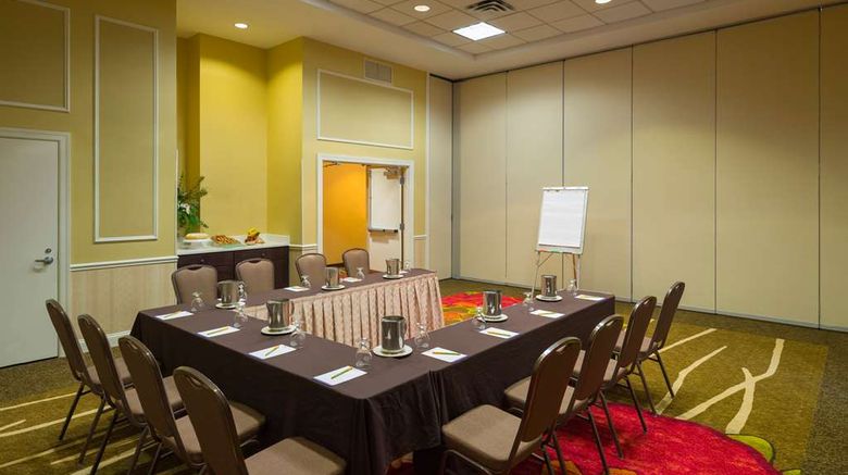 <b>Hilton Garden Inn Edison/Raritan Center Meeting</b>. Images powered by <a href="https://iceportal.shijigroup.com/" title="IcePortal" target="_blank">IcePortal</a>.