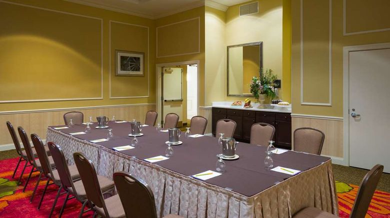 <b>Hilton Garden Inn Edison/Raritan Center Meeting</b>. Images powered by <a href="https://iceportal.shijigroup.com/" title="IcePortal" target="_blank">IcePortal</a>.