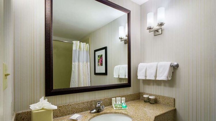 Hilton Garden Inn Edison/Raritan Center Room