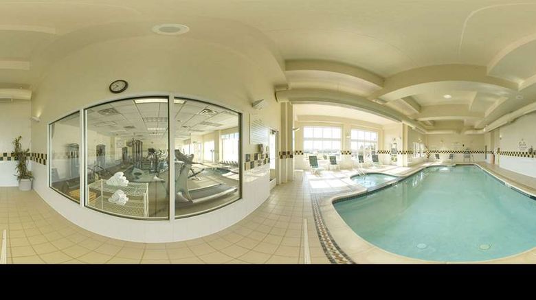 <b>Hilton Garden Inn Edison/Raritan Center Pool</b>. Images powered by <a href="https://iceportal.shijigroup.com/" title="IcePortal" target="_blank">IcePortal</a>.