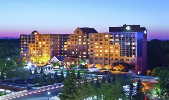 Hilton Short Hills Exterior
