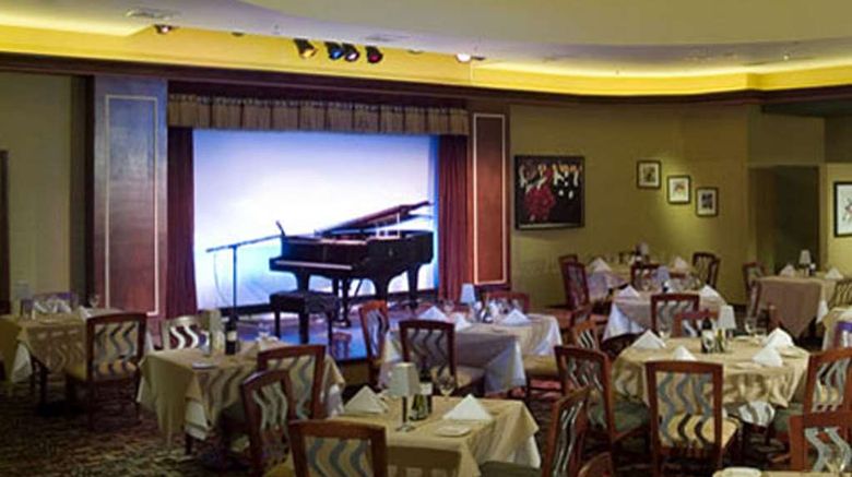 <b>Hilton Garden Inn New York/Staten Island Restaurant</b>. Images powered by <a href="https://iceportal.shijigroup.com/" title="IcePortal" target="_blank">IcePortal</a>.
