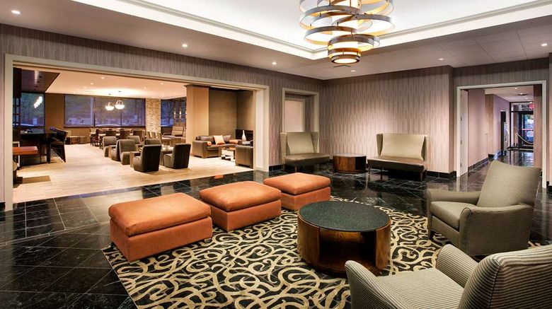 <b>DoubleTree Jersey City Lobby</b>. Images powered by <a href="https://iceportal.shijigroup.com/" title="IcePortal" target="_blank">IcePortal</a>.