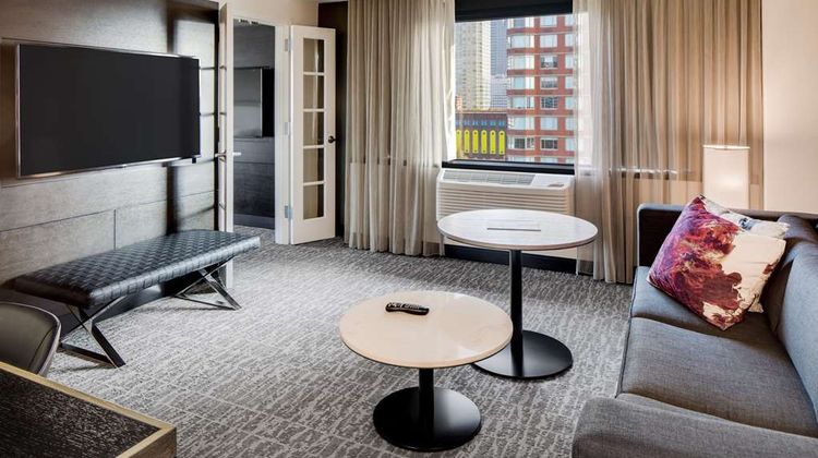 DoubleTree Jersey City Room