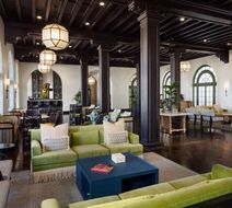 Casa Marina Key West, Curio Collection Lobby