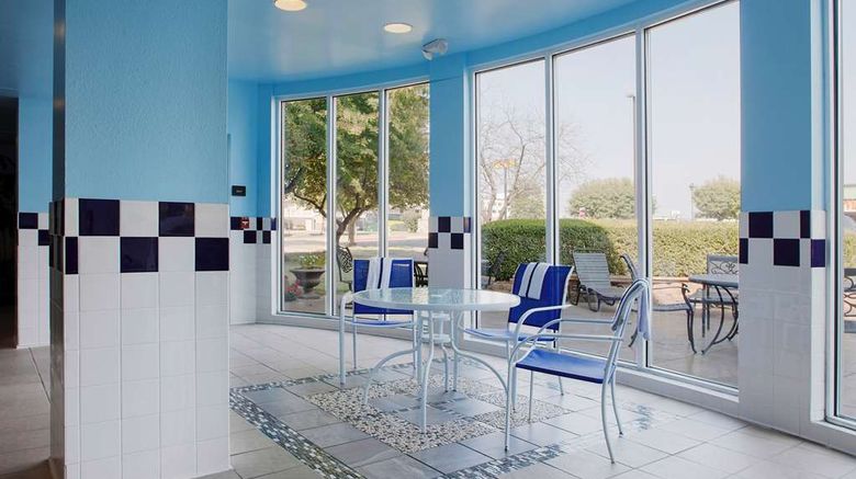 <b>Hilton Garden Inn Bentonville Pool</b>. Images powered by <a href="https://iceportal.shijigroup.com/" title="IcePortal" target="_blank">IcePortal</a>.