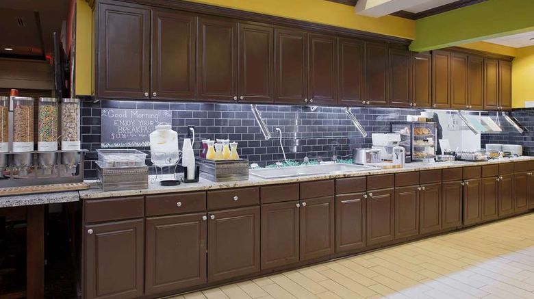 <b>Hilton Garden Inn Bentonville Restaurant</b>. Images powered by <a href="https://iceportal.shijigroup.com/" title="IcePortal" target="_blank">IcePortal</a>.
