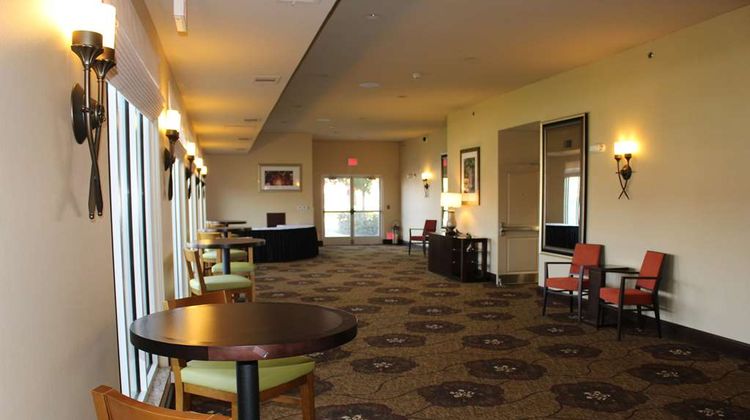 Hilton Garden Inn Clovis Lobby