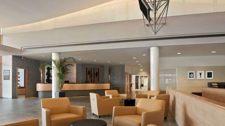 Hilton Garden Inn Rome Airport Lobby