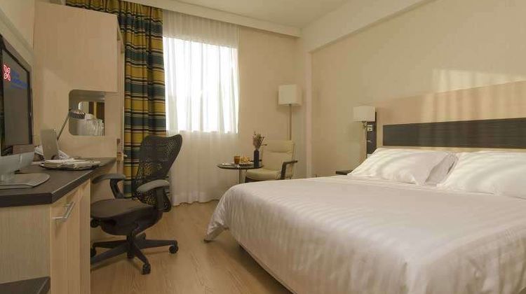 Hilton Garden Inn Rome Airport Room