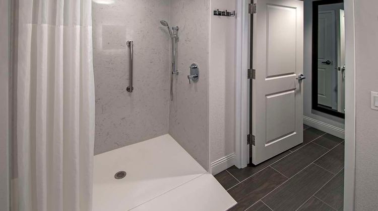 Hampton Inn & Suites Fairfield Room