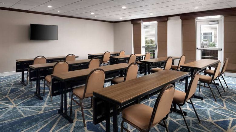 <b>Homewood Suites by Hilton Somerset Meeting</b>. Images powered by <a href="https://iceportal.shijigroup.com/" title="IcePortal" target="_blank">IcePortal</a>.