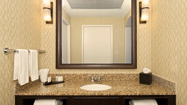 Embassy Suites by Hilton Flagstaff Room