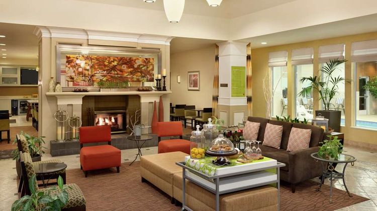Hilton Garden Inn Flagstaff Lobby