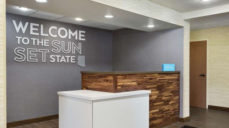 <b>Hampton Inn Sedona Lobby</b>. Images powered by <a href="https://iceportal.shijigroup.com/" title="IcePortal" target="_blank">IcePortal</a>.