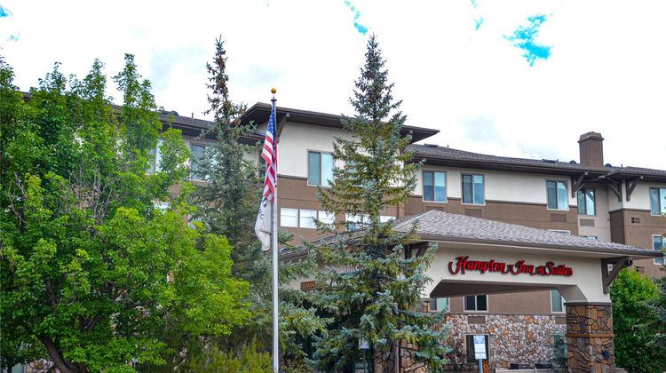 Hampton Inn & Suites Flagstaff Exterior