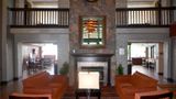 <b>Hampton Inn & Suites Flagstaff Lobby</b>. Images powered by <a href="https://iceportal.shijigroup.com/" title="IcePortal" target="_blank">IcePortal</a>.