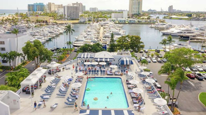 <b>Bahia Mar - a DoubleTree by Hilton Pool</b>. Images powered by <a href="https://iceportal.shijigroup.com/" title="IcePortal" target="_blank">IcePortal</a>.