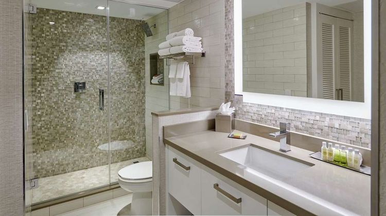 Bahia Mar - a DoubleTree by Hilton Room