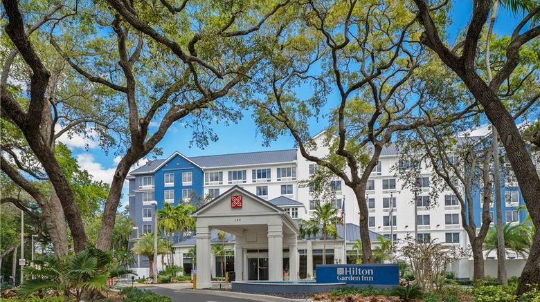 <b>Hilton Garden Inn Ft. Lauderdale Airport Lobby</b>. Images powered by <a href="https://iceportal.shijigroup.com/" title="IcePortal" target="_blank">IcePortal</a>.