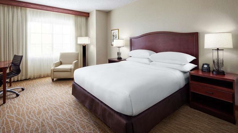 <b>DoubleTree by Hilton Sunrise - Sawgrass Room</b>. Images powered by <a href="https://iceportal.shijigroup.com/" title="IcePortal" target="_blank">IcePortal</a>.