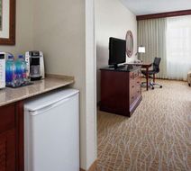 DoubleTree by Hilton Sunrise - Sawgrass Room