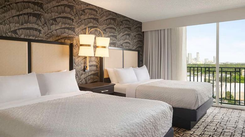 <b>Embassy Suites Ft. Lauderdale 17th Strt Room</b>. Images powered by <a href="https://iceportal.shijigroup.com/" title="IcePortal" target="_blank">IcePortal</a>.