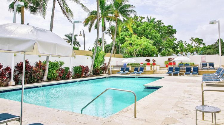 GALLERYone-a DoubleTree Suites by Hilton Pool