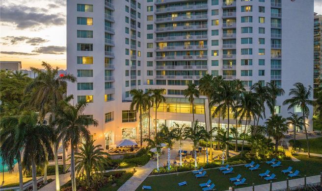 GALLERYone-a DoubleTree Suites by Hilton Exterior