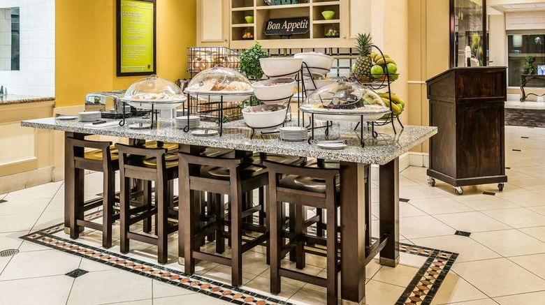 <b>Hilton Garden Inn Florence Restaurant</b>. Images powered by <a href="https://iceportal.shijigroup.com/" title="IcePortal" target="_blank">IcePortal</a>.