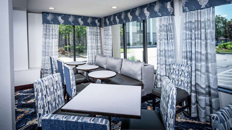 <b>Hampton Inn Fall River/Westport Restaurant</b>. Images powered by <a href="https://iceportal.shijigroup.com/" title="IcePortal" target="_blank">IcePortal</a>.