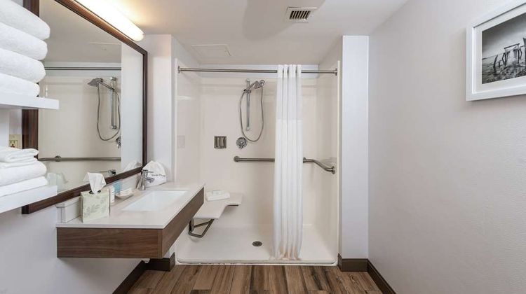 Hampton Inn Fall River/Westport Room