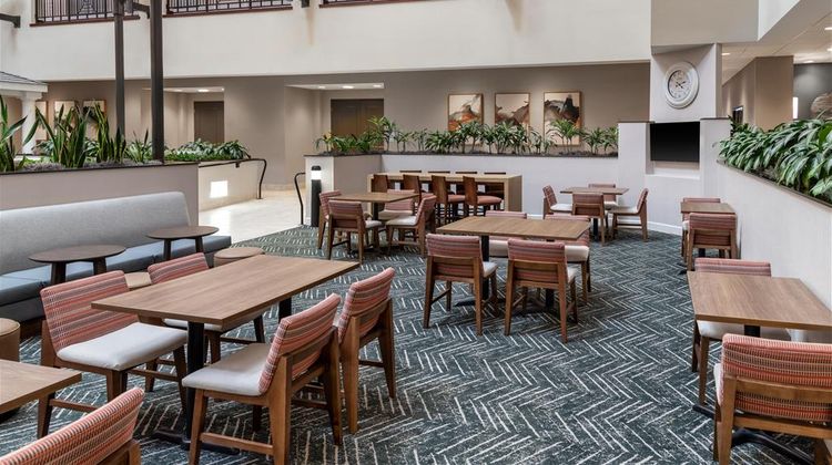 Embassy Suites Hotel Fort Myers/Estero Lobby