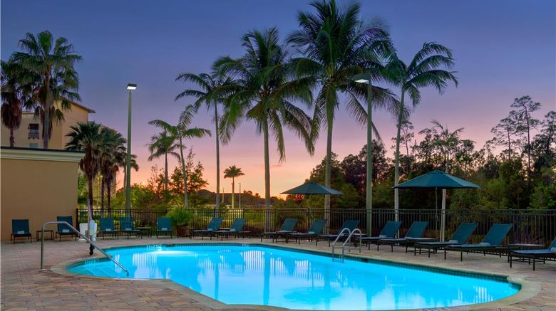 <b>Embassy Suites Hotel Fort Myers/Estero Pool</b>. Images powered by <a href="https://iceportal.shijigroup.com/" title="IcePortal" target="_blank">IcePortal</a>.