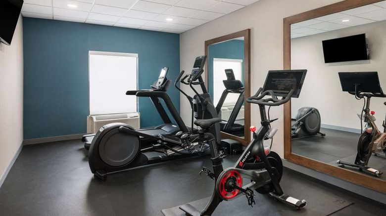<b>Hampton Inn & Suites Fort Myers Beach Health</b>. Images powered by <a href="https://iceportal.shijigroup.com/" title="IcePortal" target="_blank">IcePortal</a>.