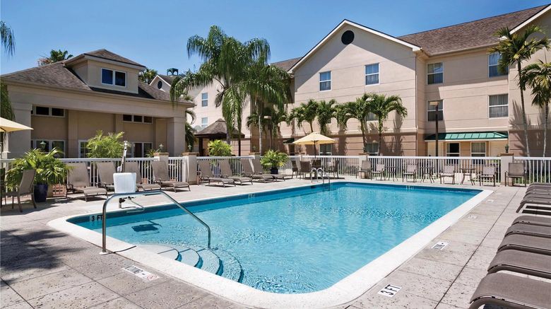 <b>Homewood Suites by Hilton Fort Myers Pool</b>. Images powered by <a href="https://iceportal.shijigroup.com/" title="IcePortal" target="_blank">IcePortal</a>.