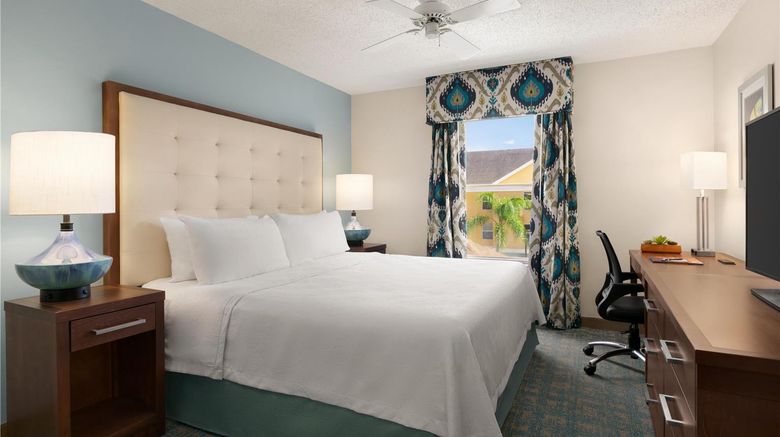 <b>Homewood Suites by Hilton Fort Myers Room</b>. Images powered by <a href="https://iceportal.shijigroup.com/" title="IcePortal" target="_blank">IcePortal</a>.