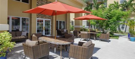 Homewood Suites by Hilton Fort Myers Exterior