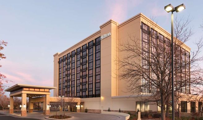 Hilton Fort Collins Exterior