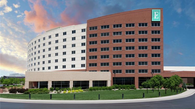 Embassy Suites Conference Center & Spa Exterior